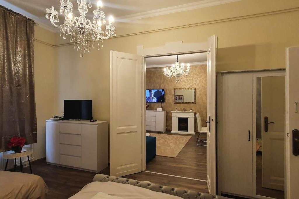 Buda Center Apartment Budapeste Exterior foto