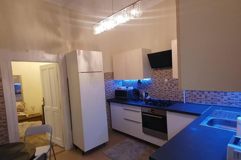 Buda Center Apartment Budapeste Exterior foto
